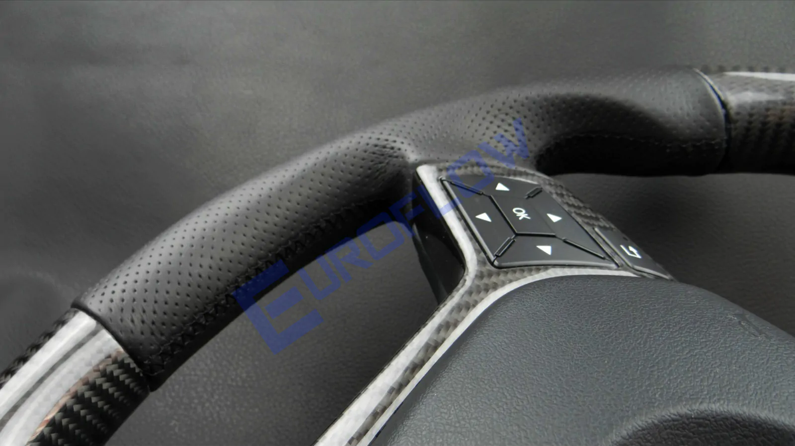 btswmc00083-amg-leather.jpg